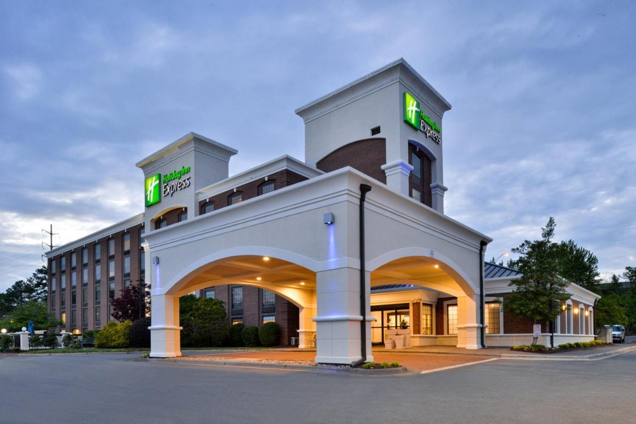 Holiday Inn Express Winston-Salem Medical Ctr Area Exterior foto
